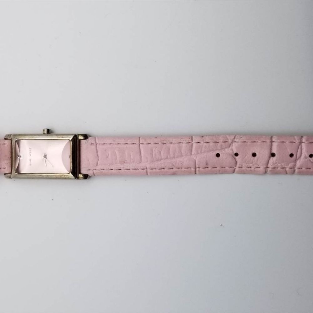 Nine west pink leather swatch bracelet needs batteries vintage